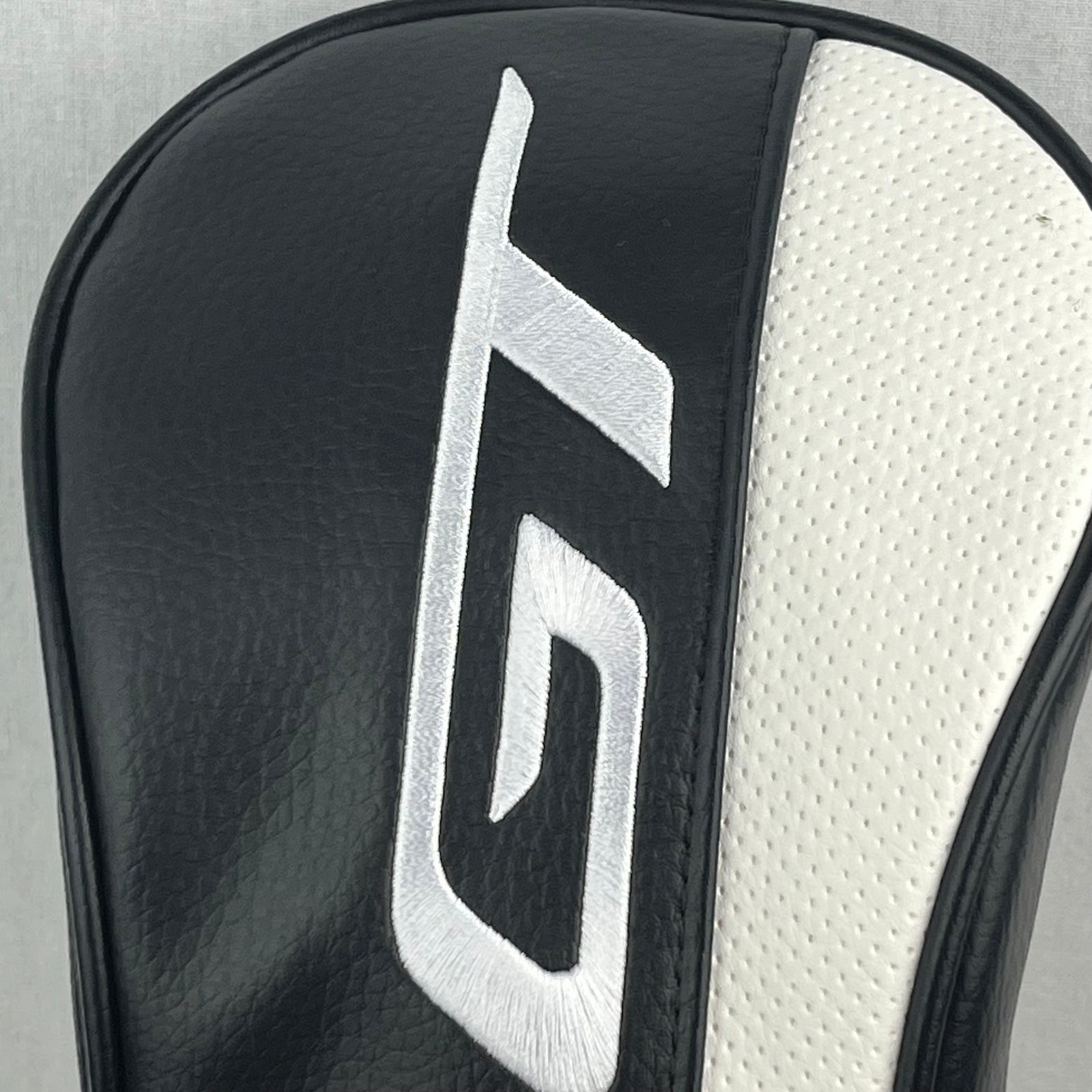 Titleist GT3 Driver (10.5 STIFF) LEFT