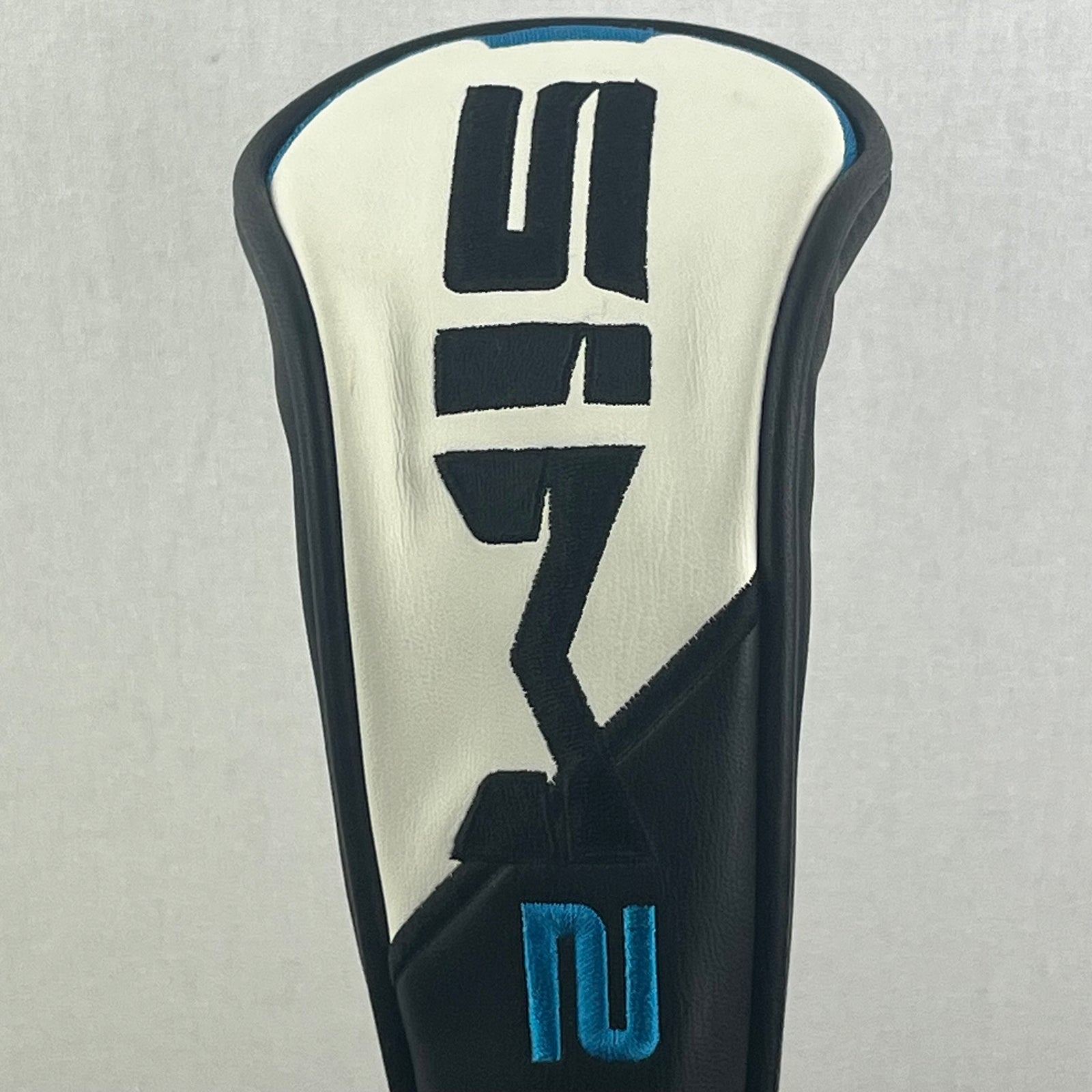 TaylorMade SIM2 4 Hybrid (22 Stiff)